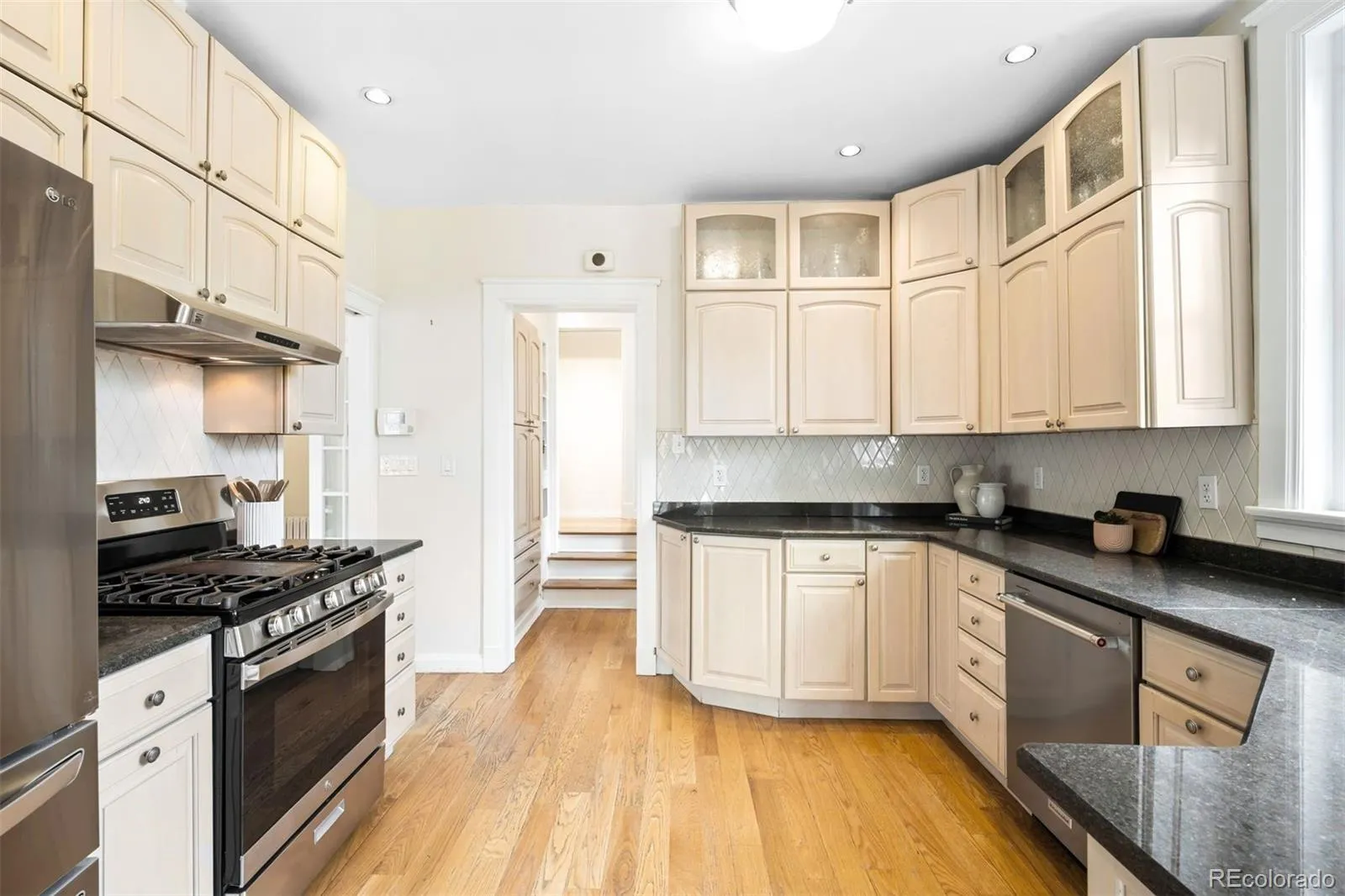 1368 Ash Street Denver CO 80220 MLS #REC8004763 04292026050509 1600 5
