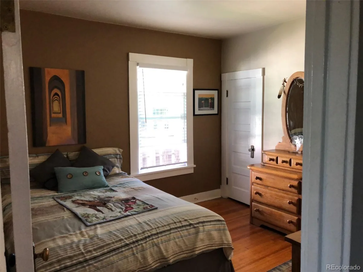 1059 Jackson Street Denver CO 80206 | MLS #REC8005323 08202026161838 1200 9