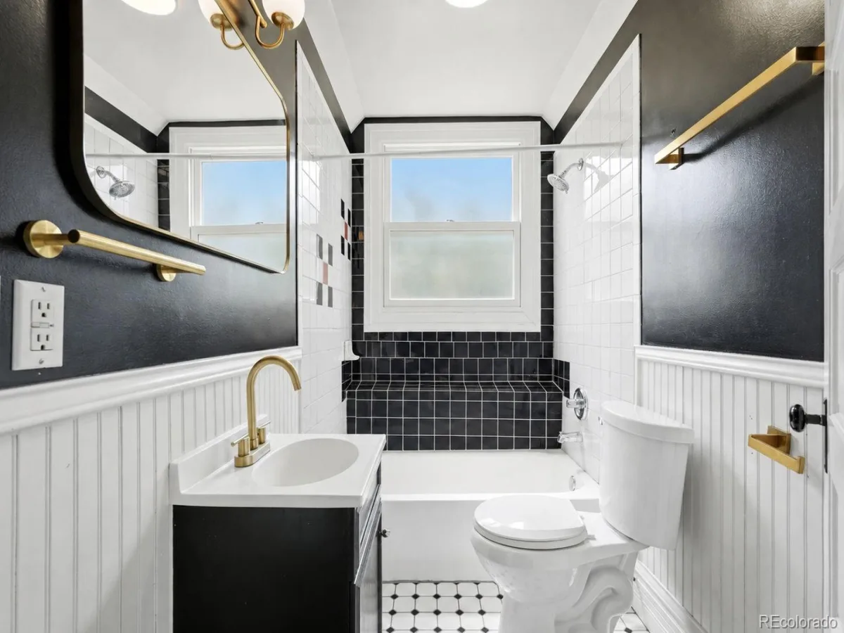 1580 Dallas Street Aurora CO 80010 | MLS #REC8006518 08062026140918 1200 24