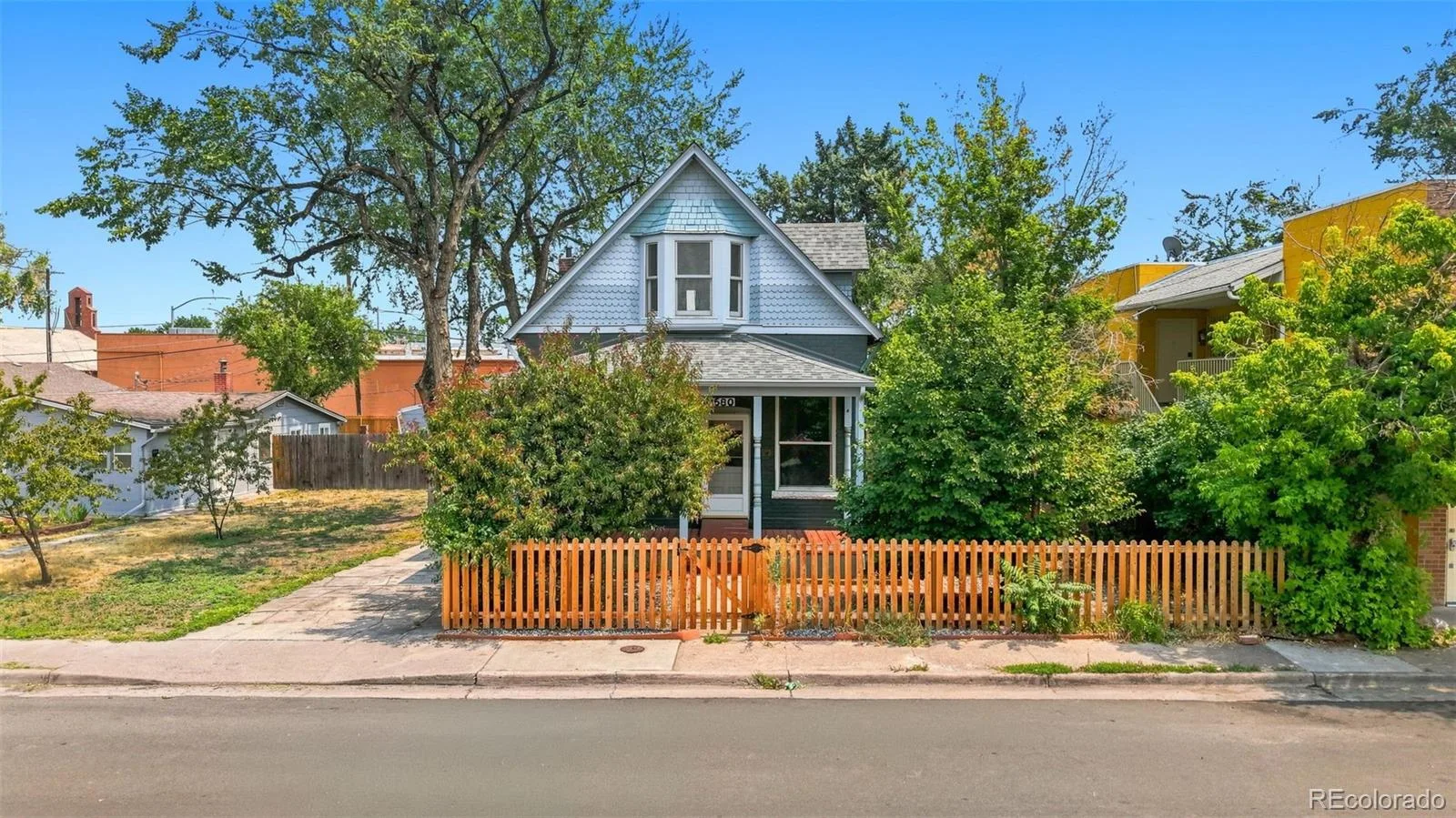 1580 Dallas Street Aurora CO 80010 | MLS #REC8006518 08062026140918 1600 2