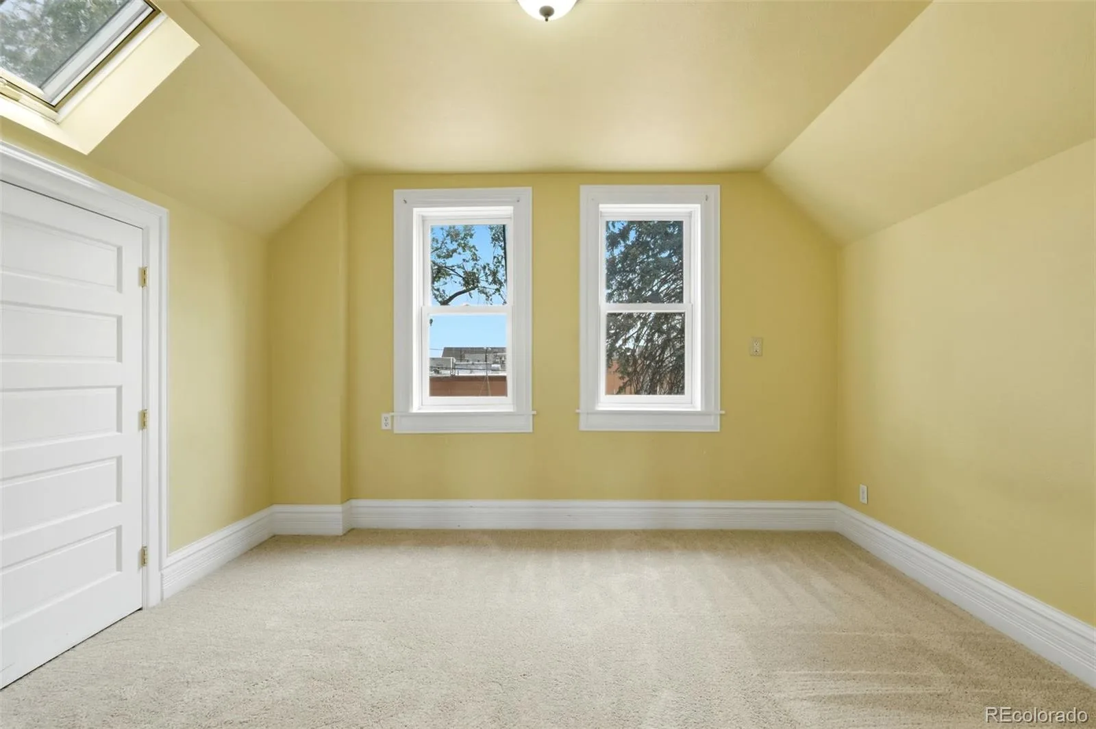 1580 Dallas Street Aurora CO 80010 | MLS #REC8006518 08062026140918 1600 25