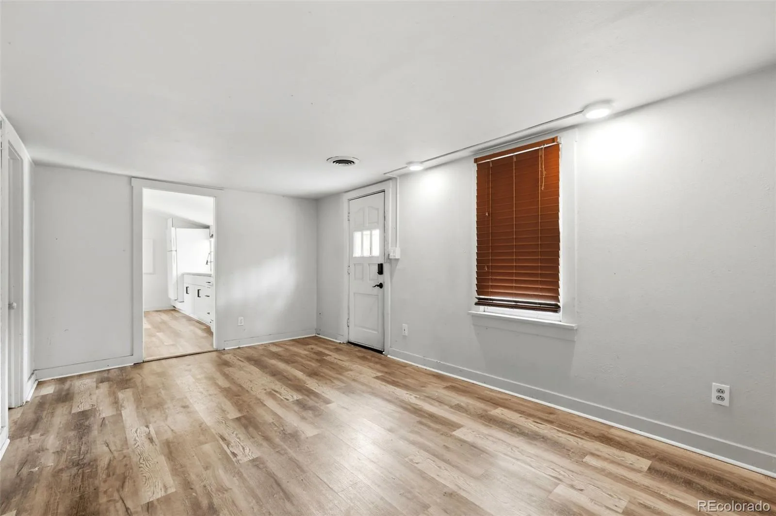 1580 Dallas Street Aurora CO 80010 | MLS #REC8006518 08062026140918 1600 30