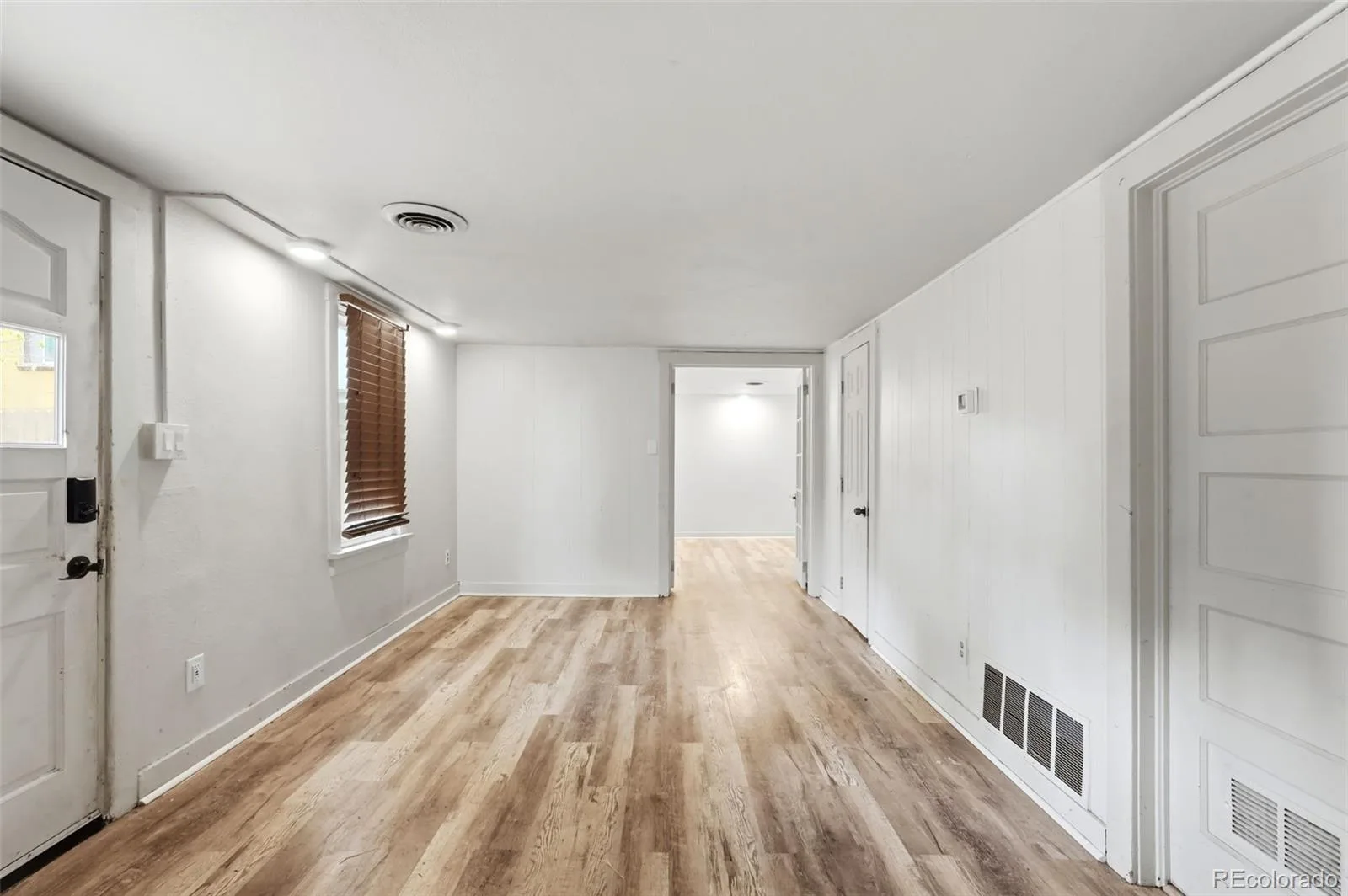 1580 Dallas Street Aurora CO 80010 | MLS #REC8006518 08062026140918 1600 31