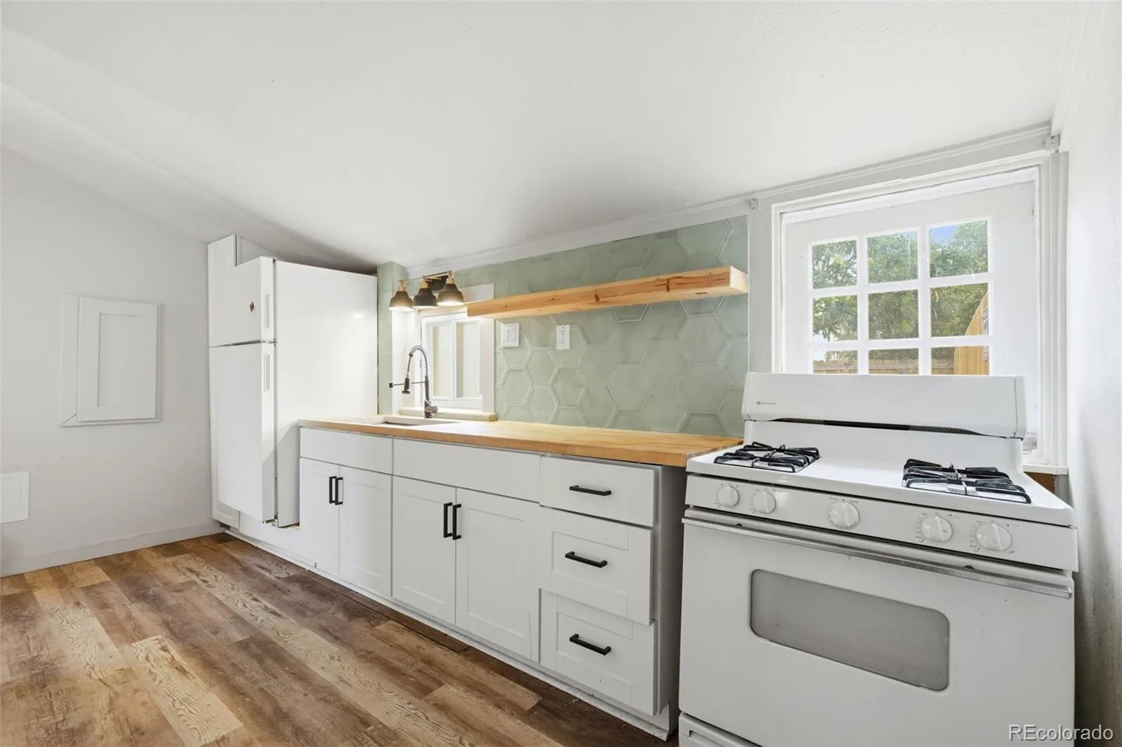 1580 Dallas Street Aurora CO 80010 | MLS #REC8006518 08062026140918 1600 33