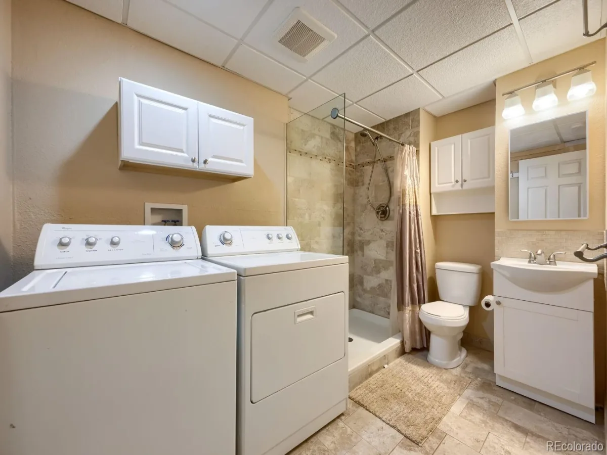 19710 E Stanford Avenue Centennial CO 80015 | MLS #REC8006571 08212026201001 1200 23
