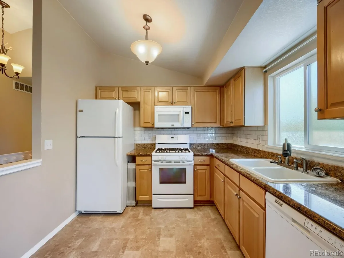 19710 E Stanford Avenue Centennial CO 80015 | MLS #REC8006571 08212026201001 1200 9