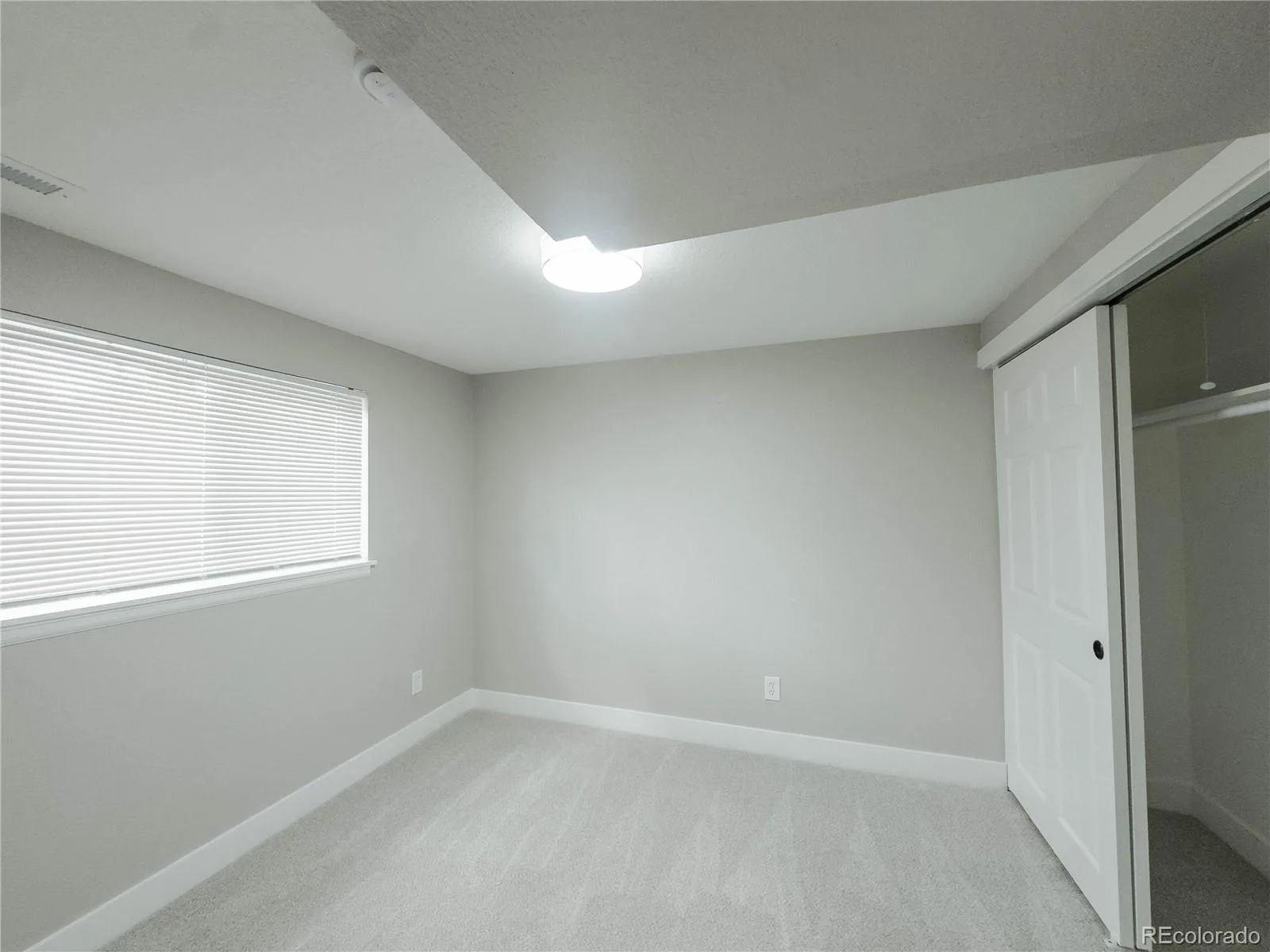 6895 S Ulster Circle Englewood CO 80112 | MLS #REC8006604 08282026125557 1600 33