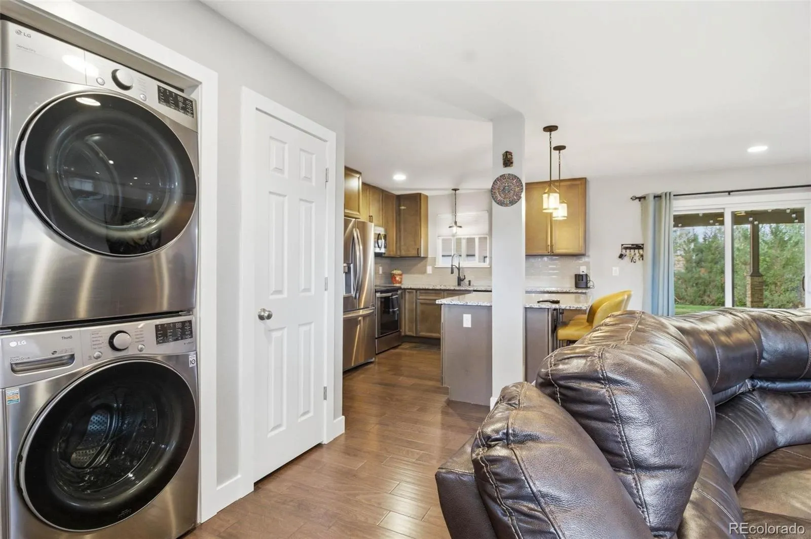 04162026010810 1600 12