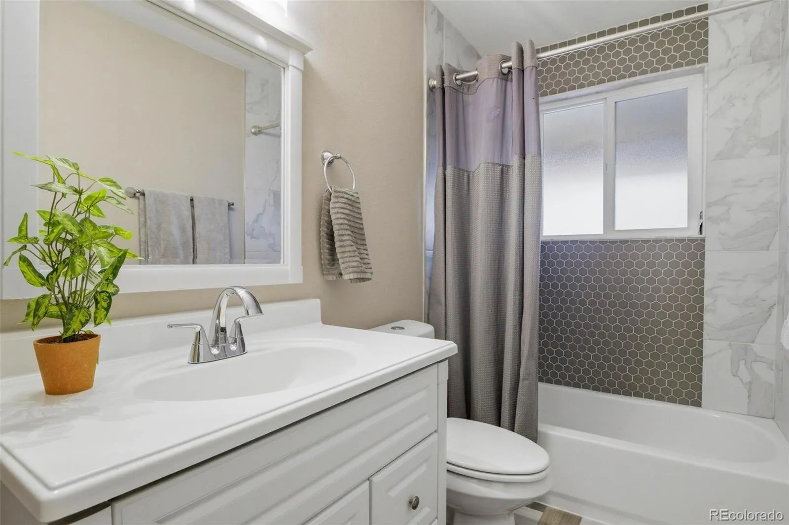 04162026010810 1600 26