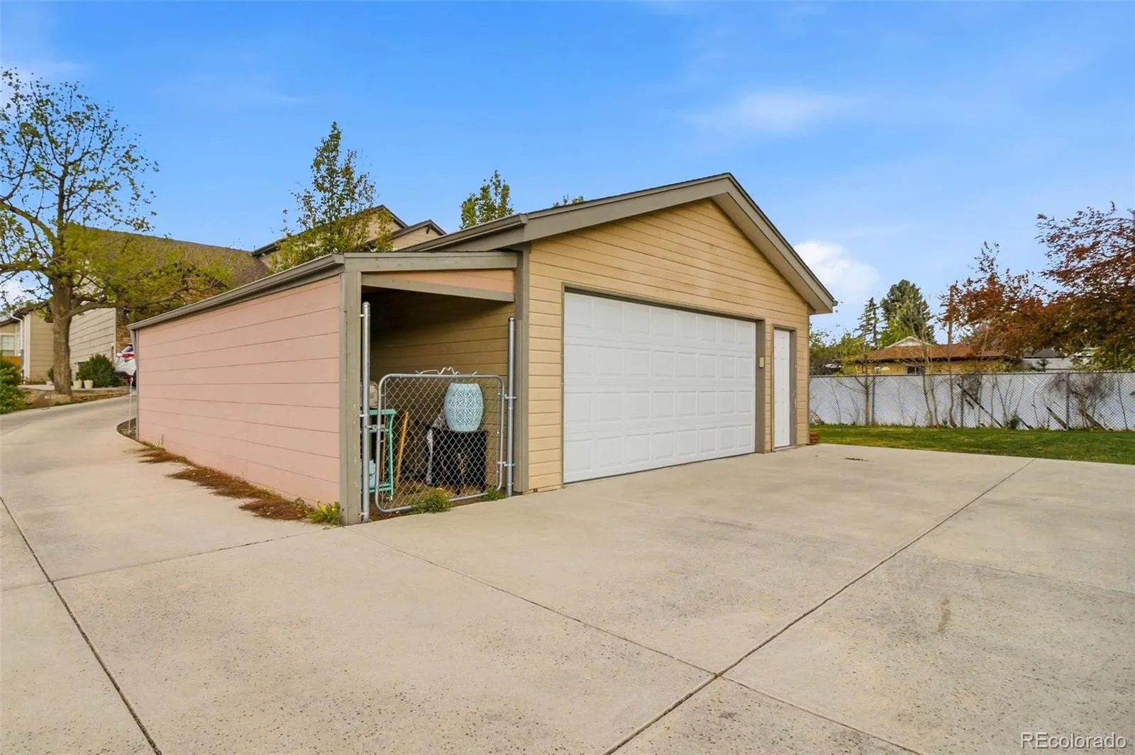 04162026010810 1600 33