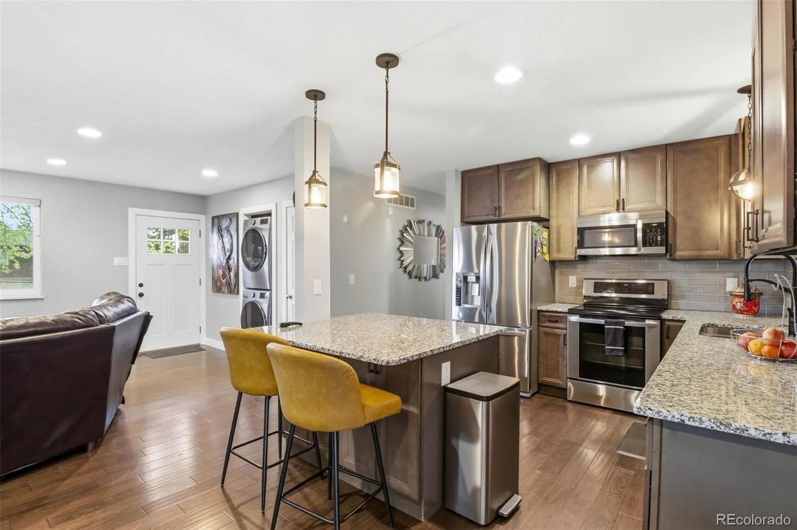 04162026010810 1600 7