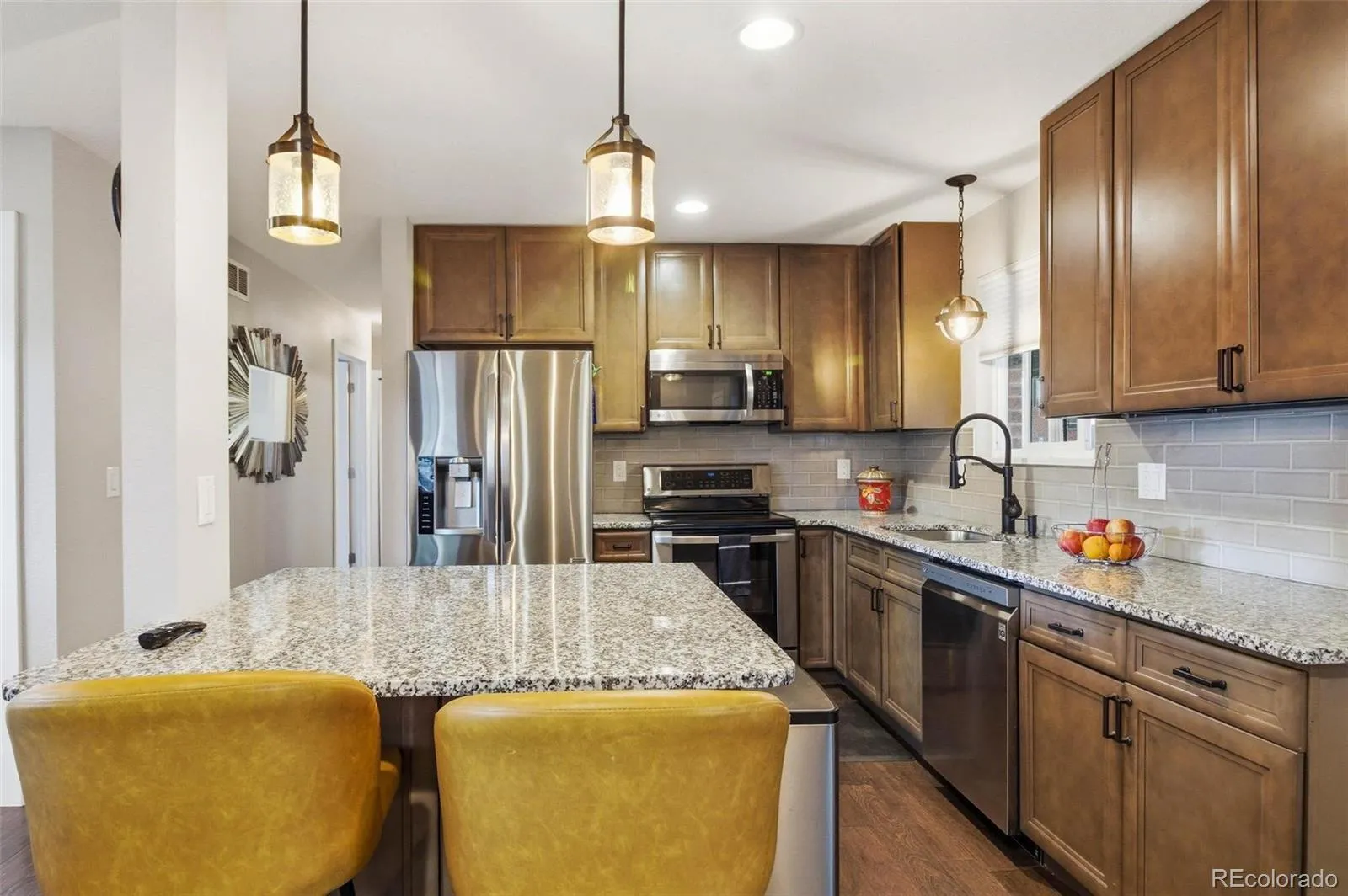 04162026010810 1600 9