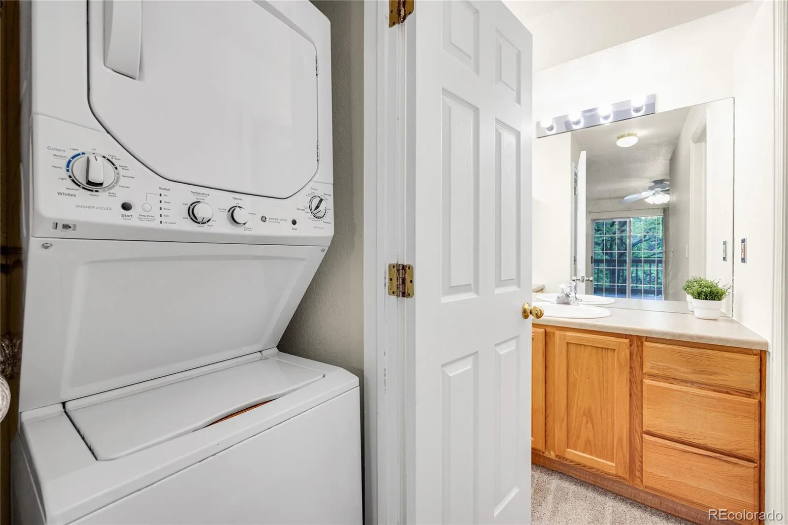 9212 E Arbor Circle #E Englewood CO 80111 MLS #REC8010755 05302026223630 1600 25