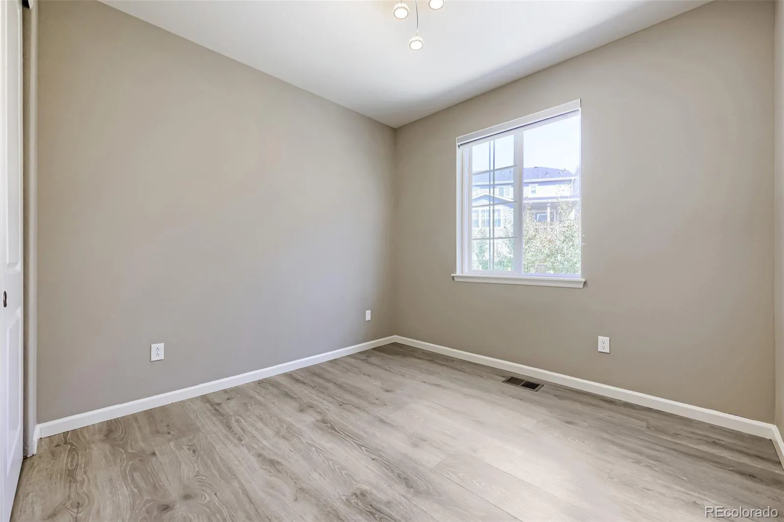 22107 E Tufts Drive Aurora CO 80015 | MLS #REC8011709 10092026124554 1600 19