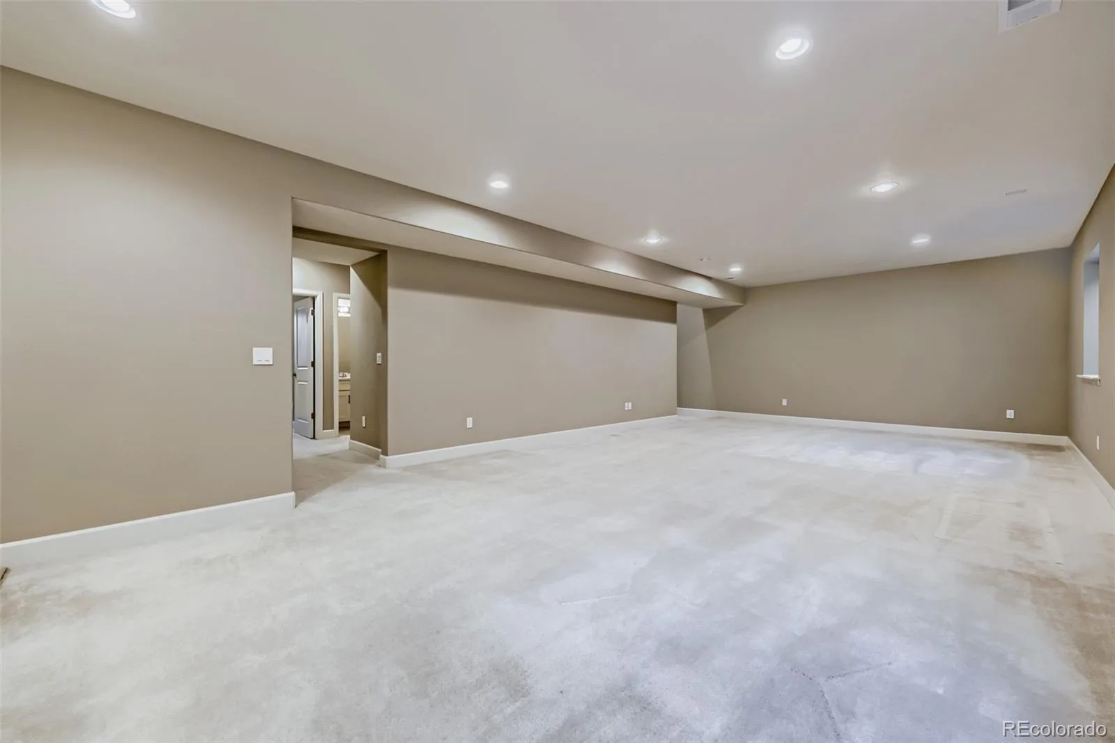 22107 E Tufts Drive Aurora CO 80015 | MLS #REC8011709 10092026124554 1600 25