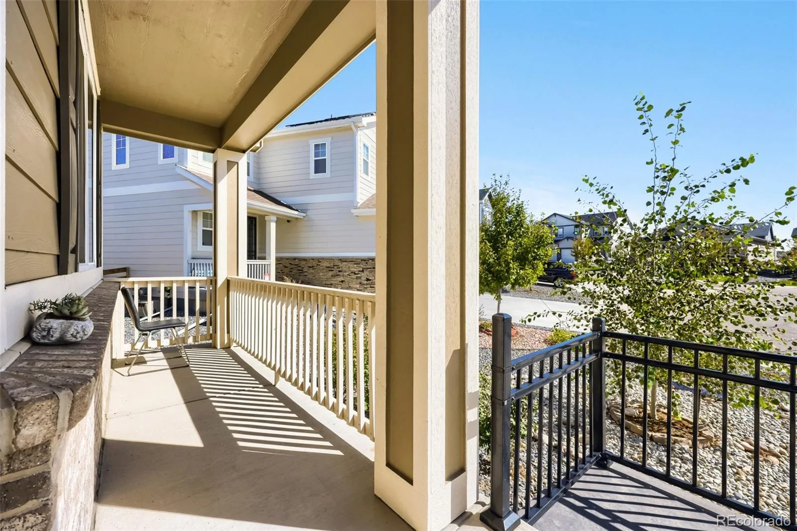 22107 E Tufts Drive Aurora CO 80015 | MLS #REC8011709 10092026124554 1600 6