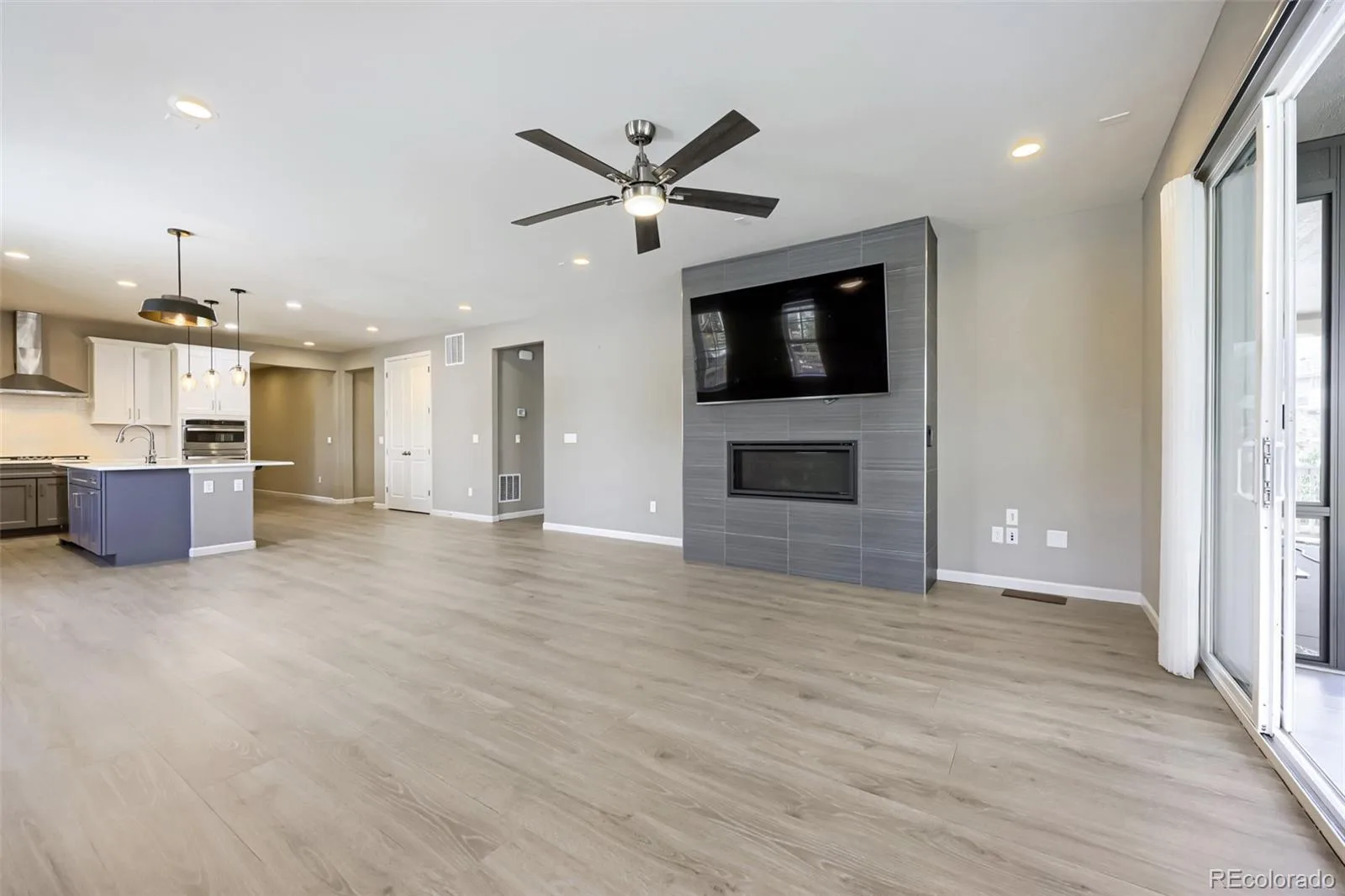 22107 E Tufts Drive Aurora CO 80015 | MLS #REC8011709 10092026124554 1600 8