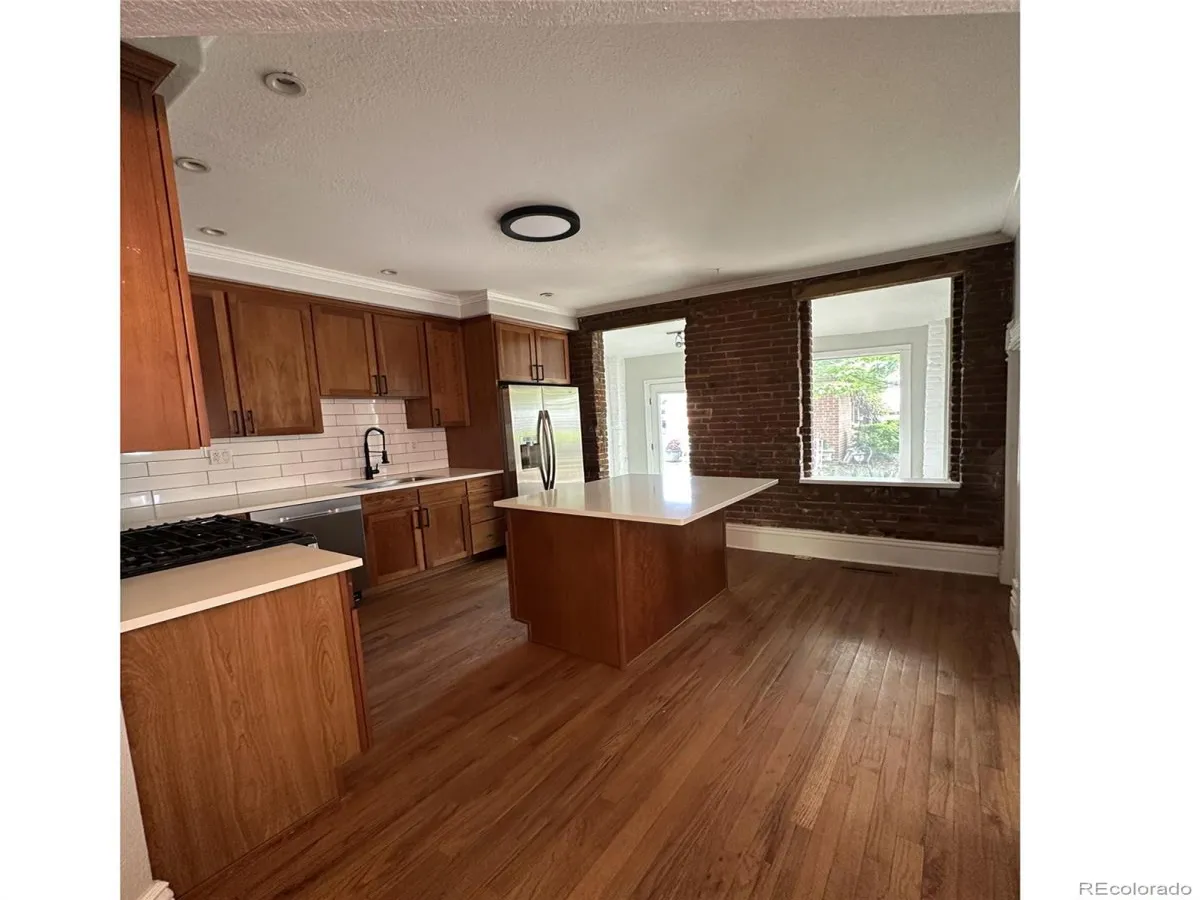 04172026222050 1200 5