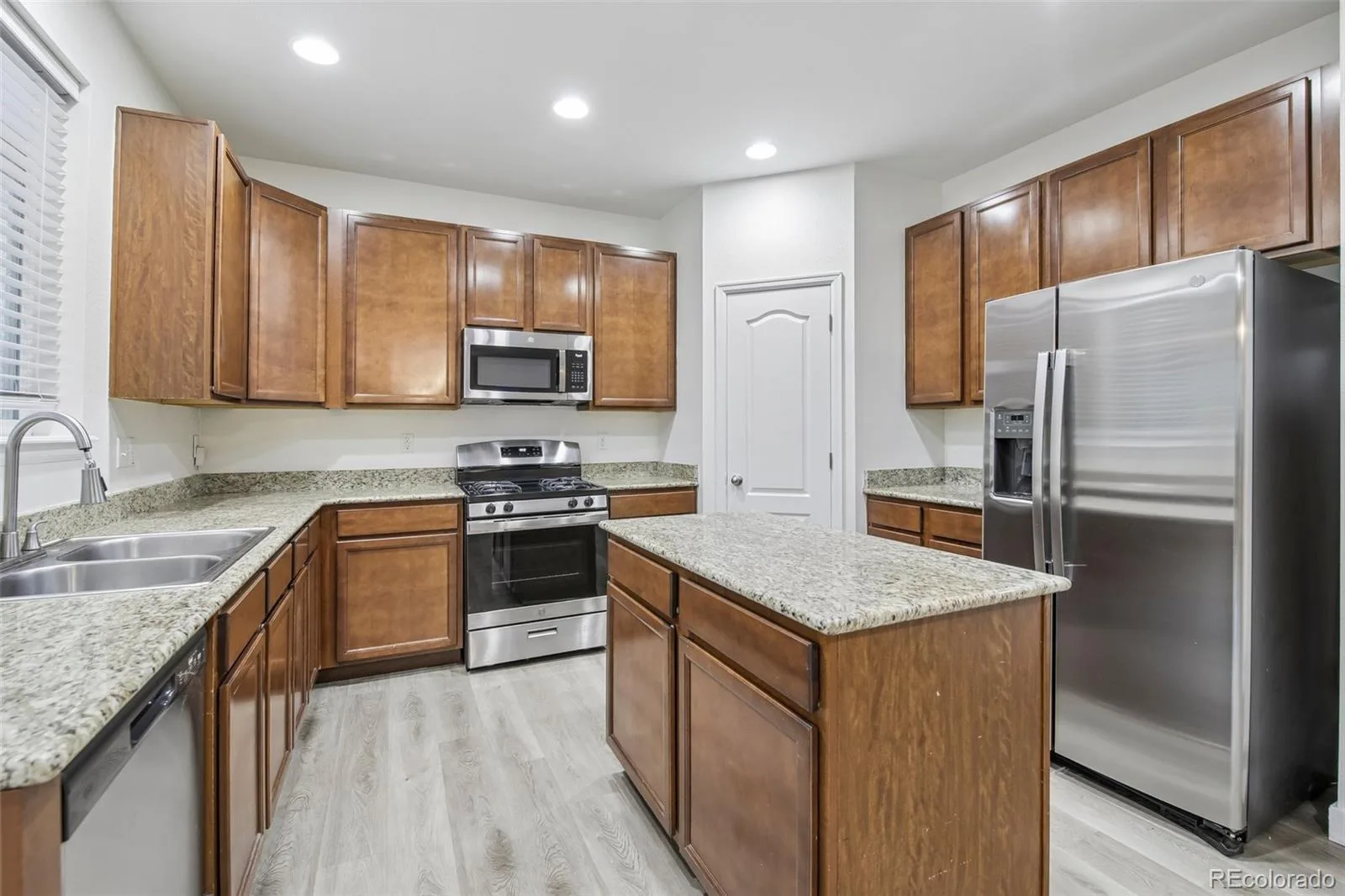 16365 E 99th Avenue Commerce City CO 80022 | MLS #REC8016354 08172026164842 1600 10