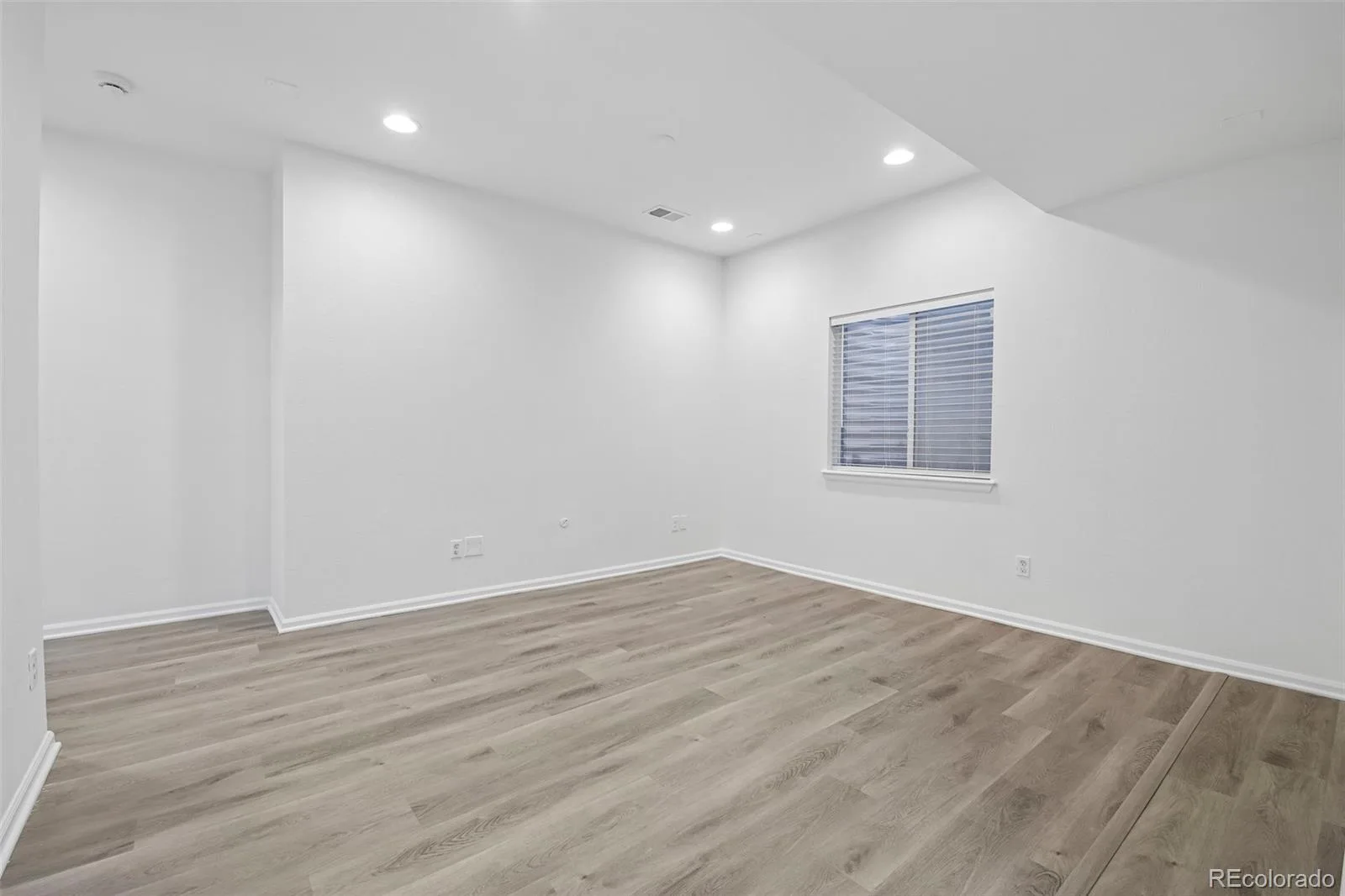16365 E 99th Avenue Commerce City CO 80022 | MLS #REC8016354 08172026164842 1600 27