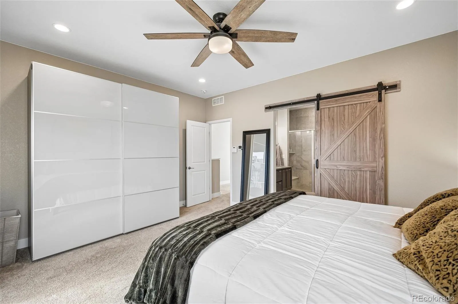 2658 S Norse Court Lakewood CO 80228 MLS #REC8023607 05182026192504 1600 18