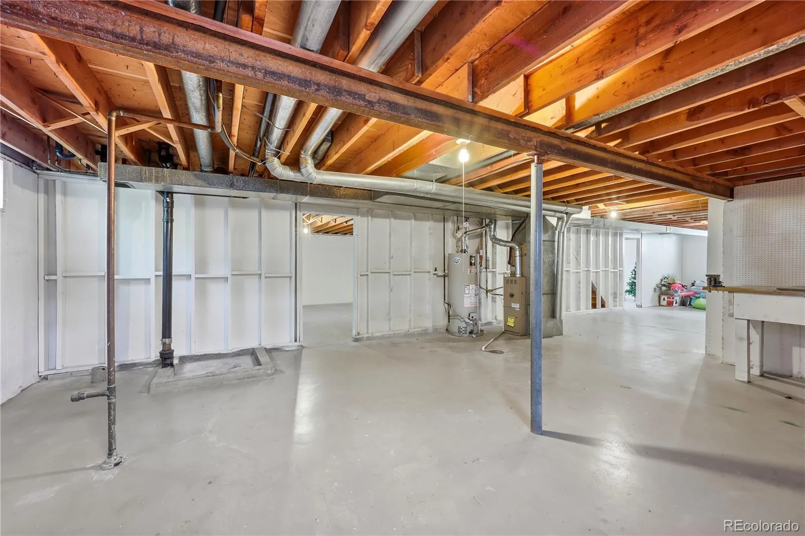 361 Newark Street Aurora CO 80010 MLS #REC8024613 07092026215729 1600 41