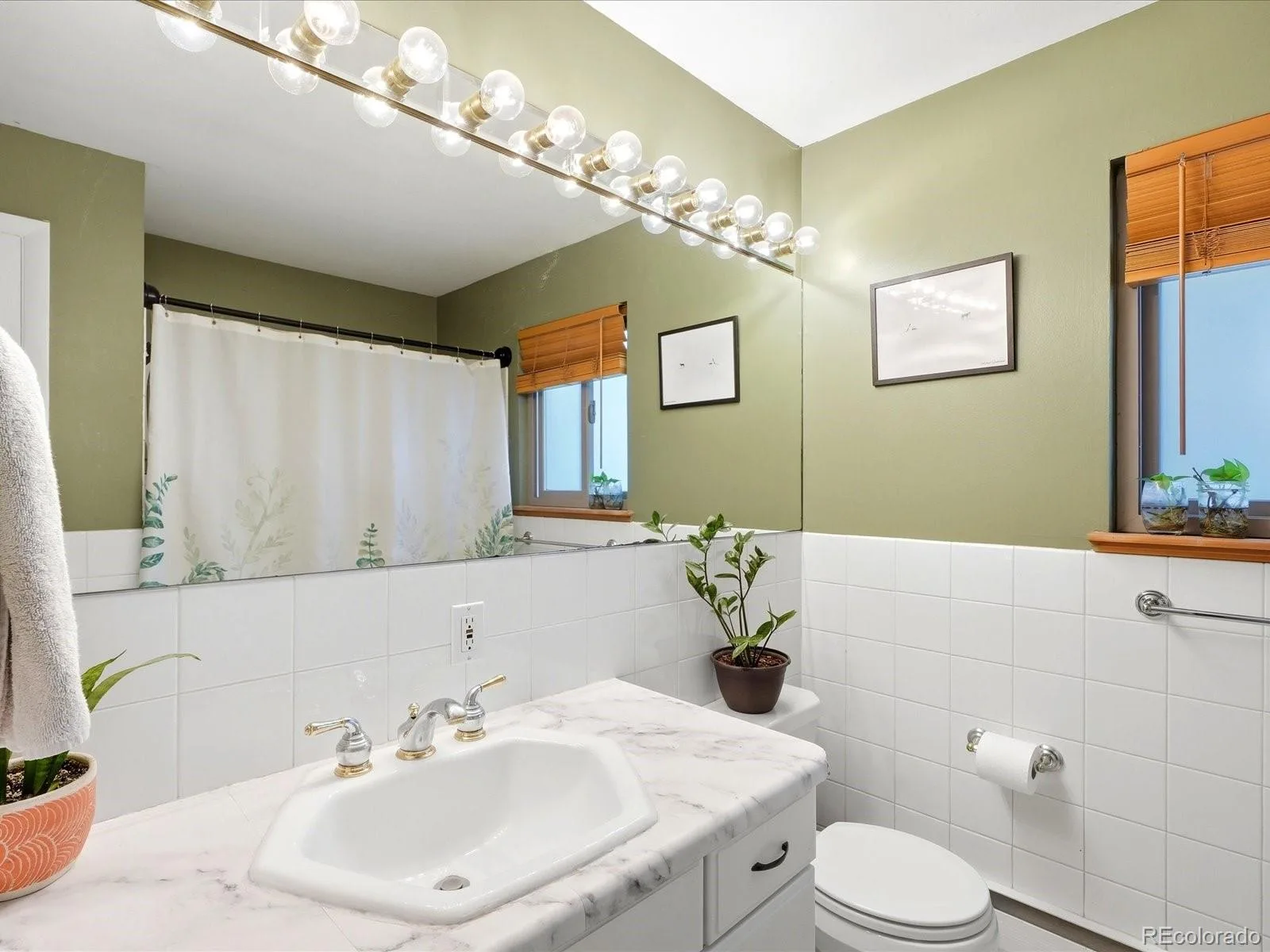 205 Tucson Street Aurora CO 80011 | MLS #REC8025150 09262026025602 1600 17