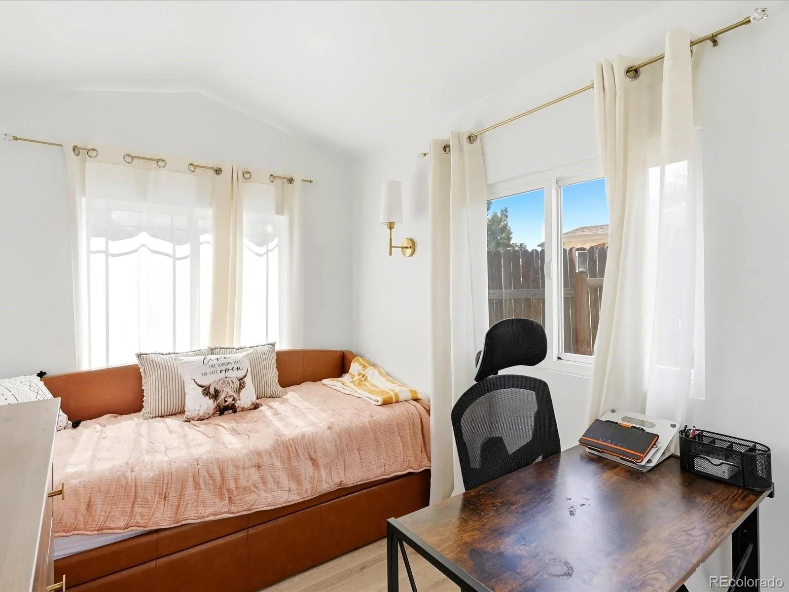 205 Tucson Street Aurora CO 80011 | MLS #REC8025150 09262026025602 1600 36