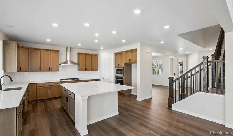 2131 S Irvington Street Aurora CO 80018 | MLS #REC8025949 08252026174555 800 10