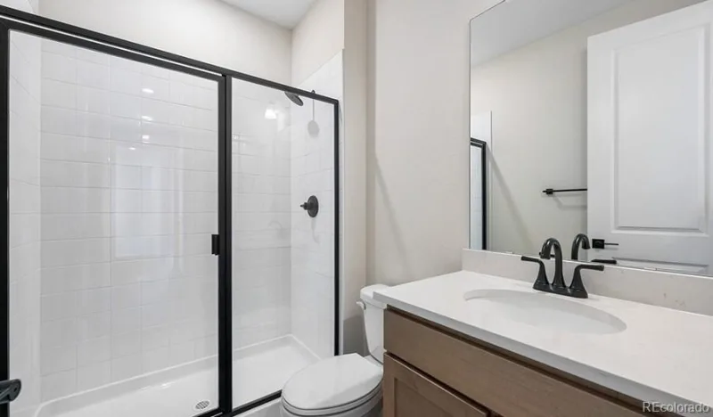 2131 S Irvington Street Aurora CO 80018 | MLS #REC8025949 08252026174555 800 13