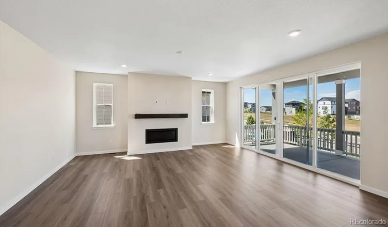 2131 S Irvington Street Aurora CO 80018 | MLS #REC8025949 08252026174555 800 7