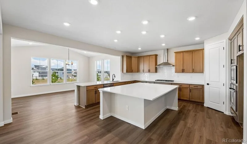 2131 S Irvington Street Aurora CO 80018 | MLS #REC8025949 08252026174555 800 9