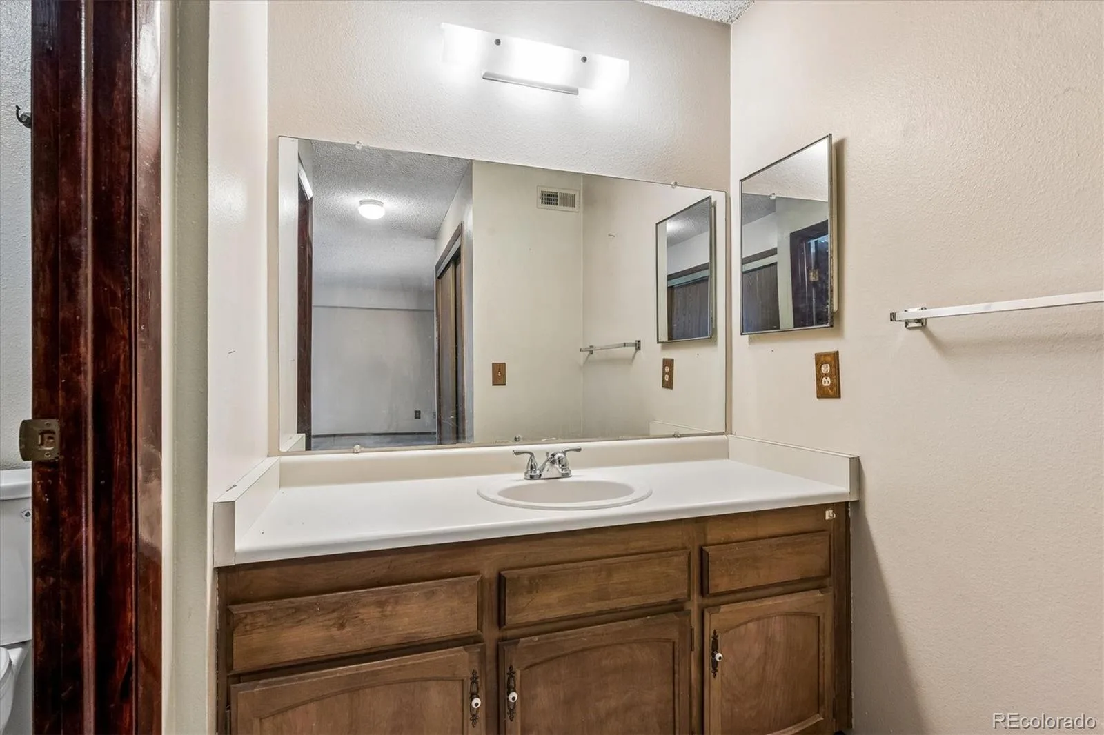 14465 E 1st Drive #A7 Aurora CO 80011 | MLS #REC8027645 08182026154545 1600 14