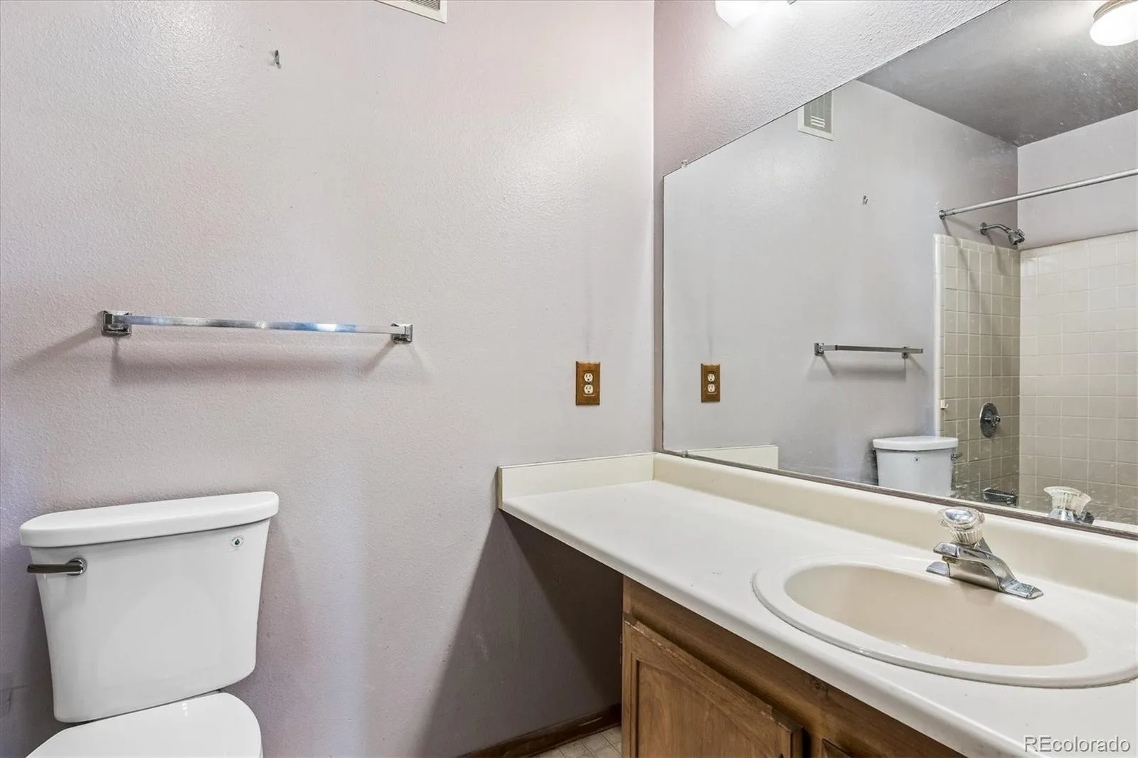 14465 E 1st Drive #A7 Aurora CO 80011 | MLS #REC8027645 08182026154545 1600 19