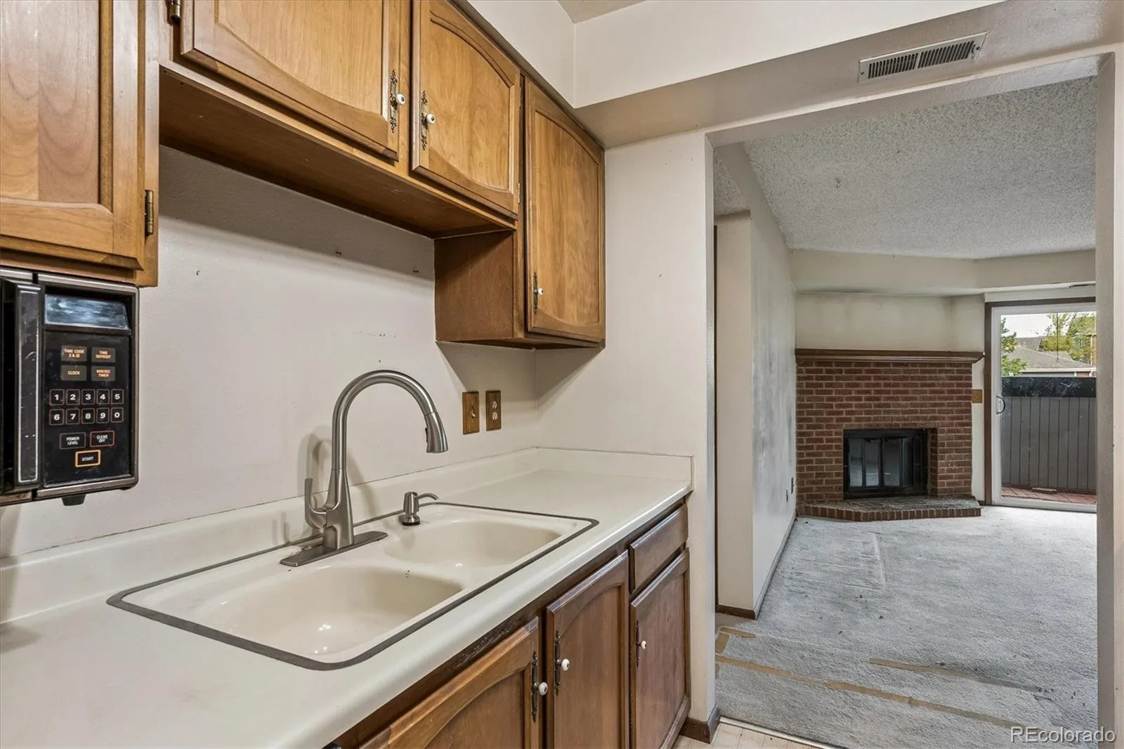 14465 E 1st Drive #A7 Aurora CO 80011 | MLS #REC8027645 08182026154545 1600 9