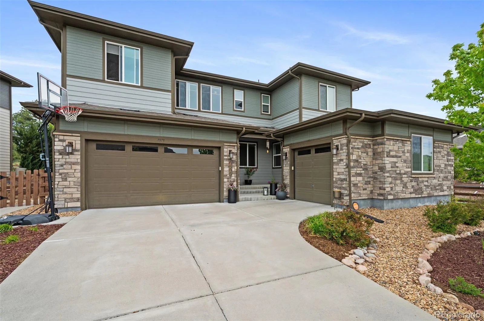 7979 S Jackson Gap Street Aurora CO 80016 MLS #REC8030488 05312026160739 1600 3