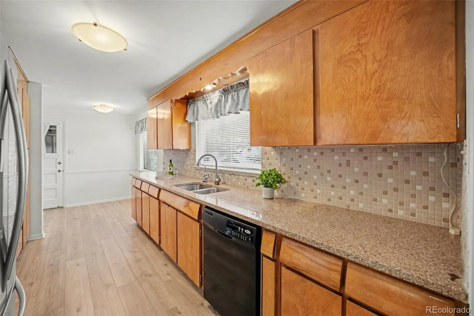 6644 S Penrose Court Centennial CO 80121 | MLS #REC8031277 08052026224617 1600 5