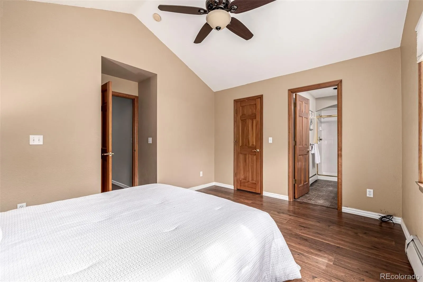 04042026160632 1600 18