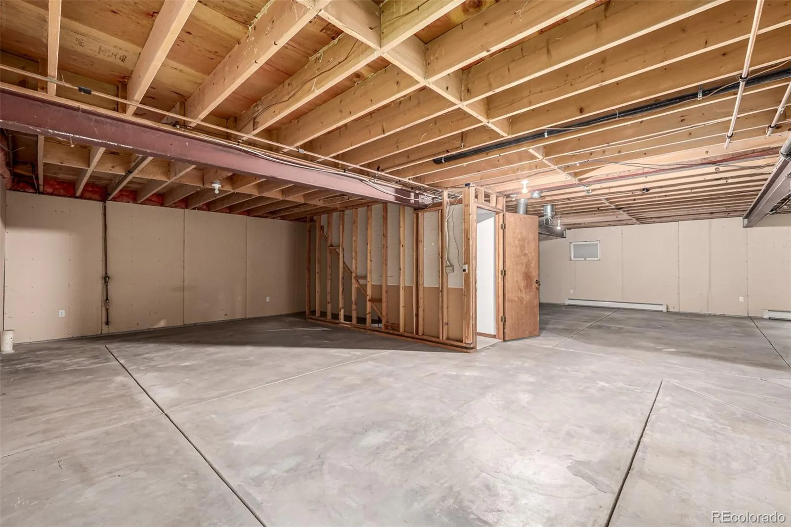 04042026160632 1600 27