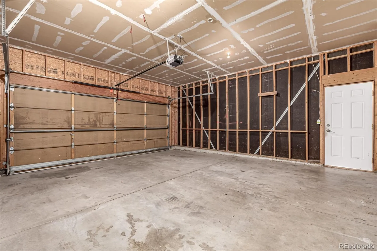 04042026160632 1600 29