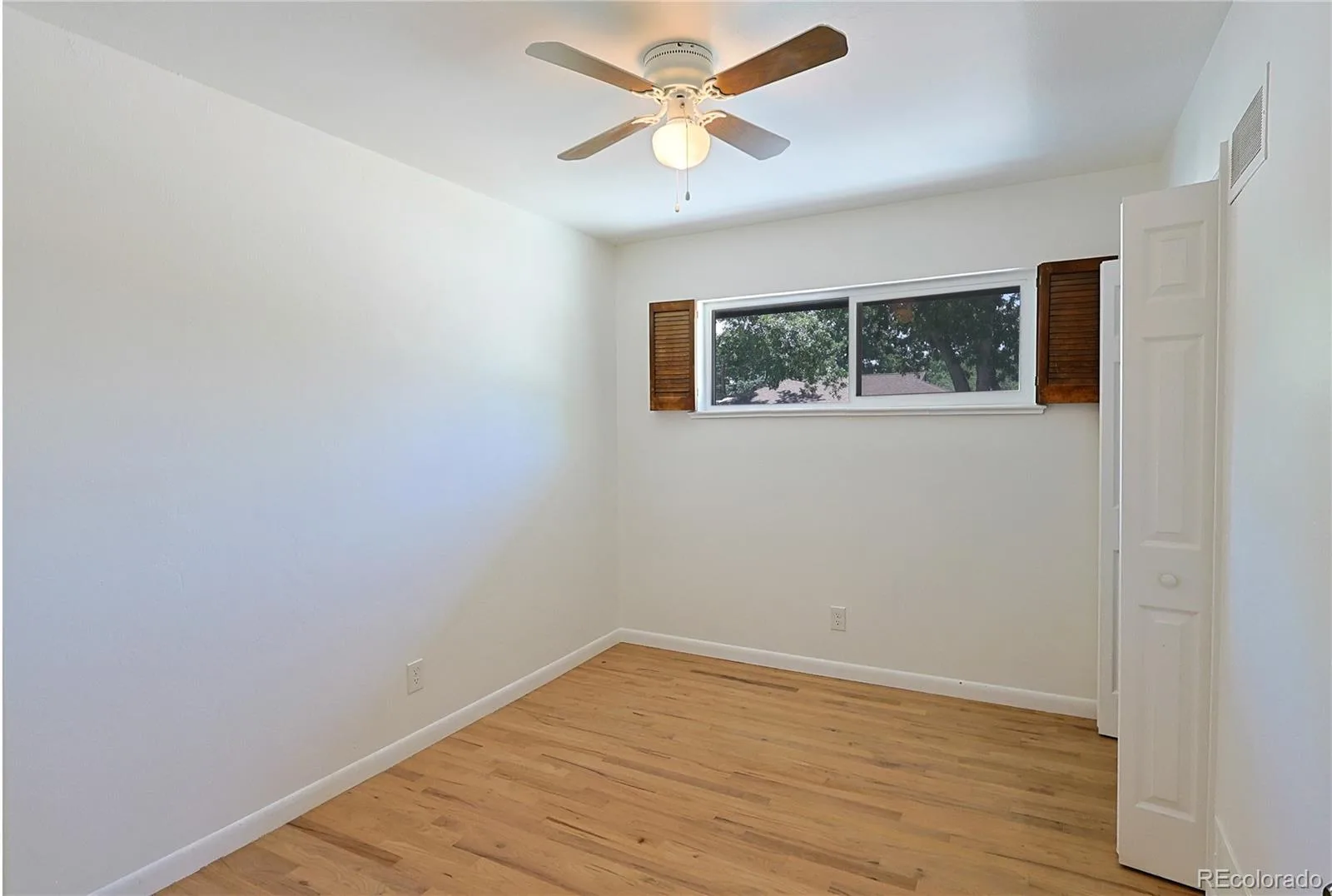 5740 S Fox Street Littleton CO 80120 | MLS #REC8034053 07242026205426 1600 11