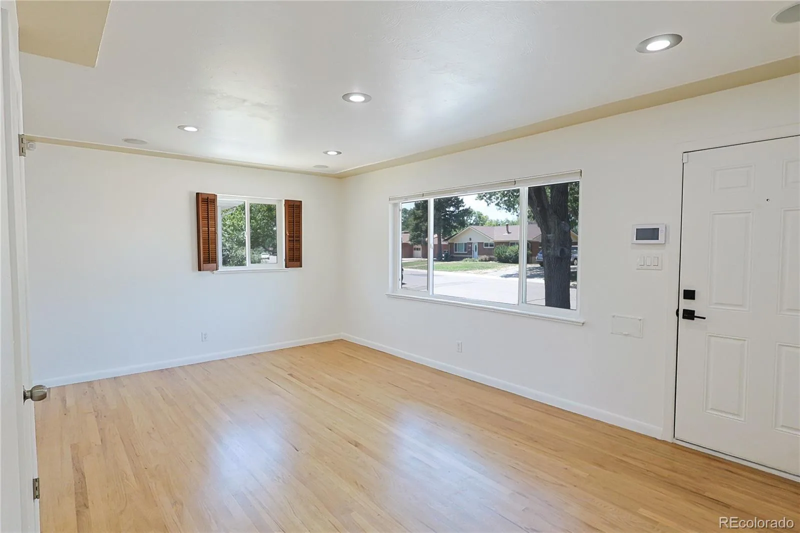 5740 S Fox Street Littleton CO 80120 | MLS #REC8034053 07242026205426 1600 3