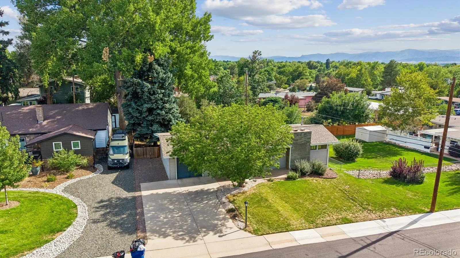 1662 W Lake Place Littleton CO 80120 | MLS #REC8036274 08202026164434 1600 31