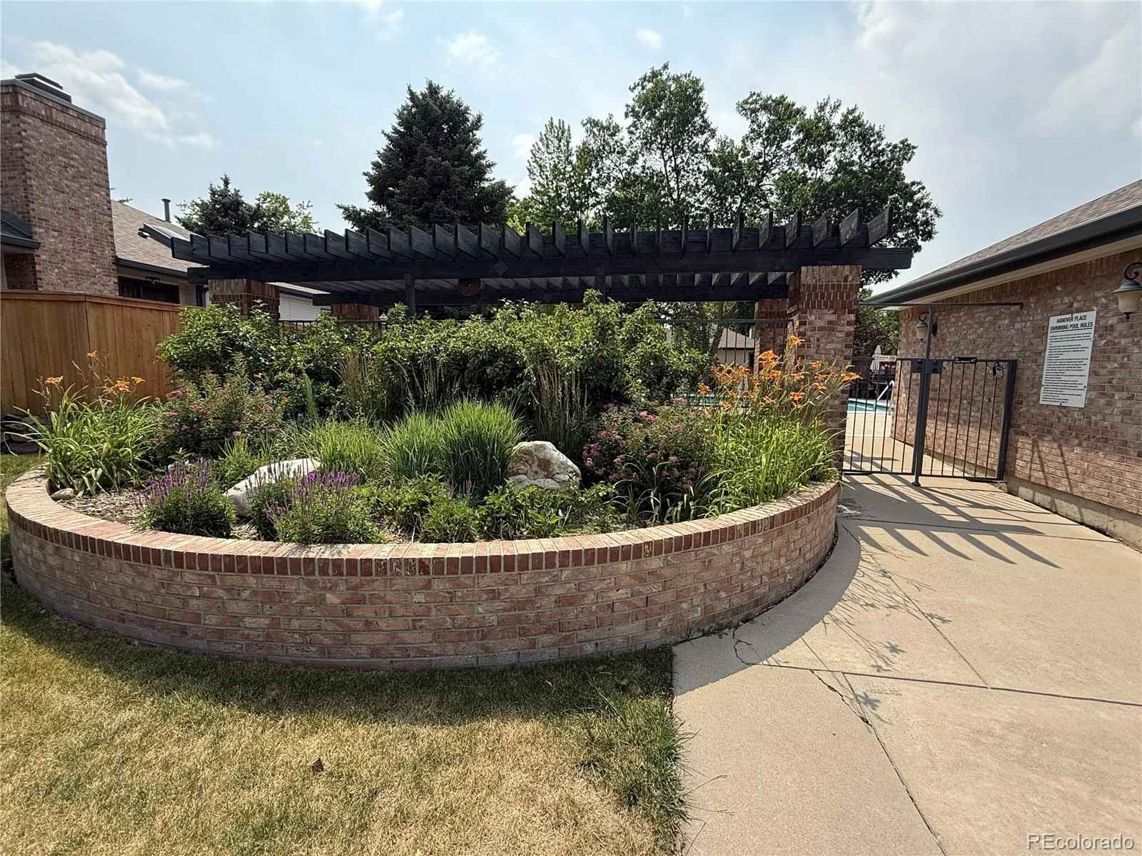 6393 S Jackson Street Littleton CO 80121 | MLS #REC8036653 06262026022457 1600 37