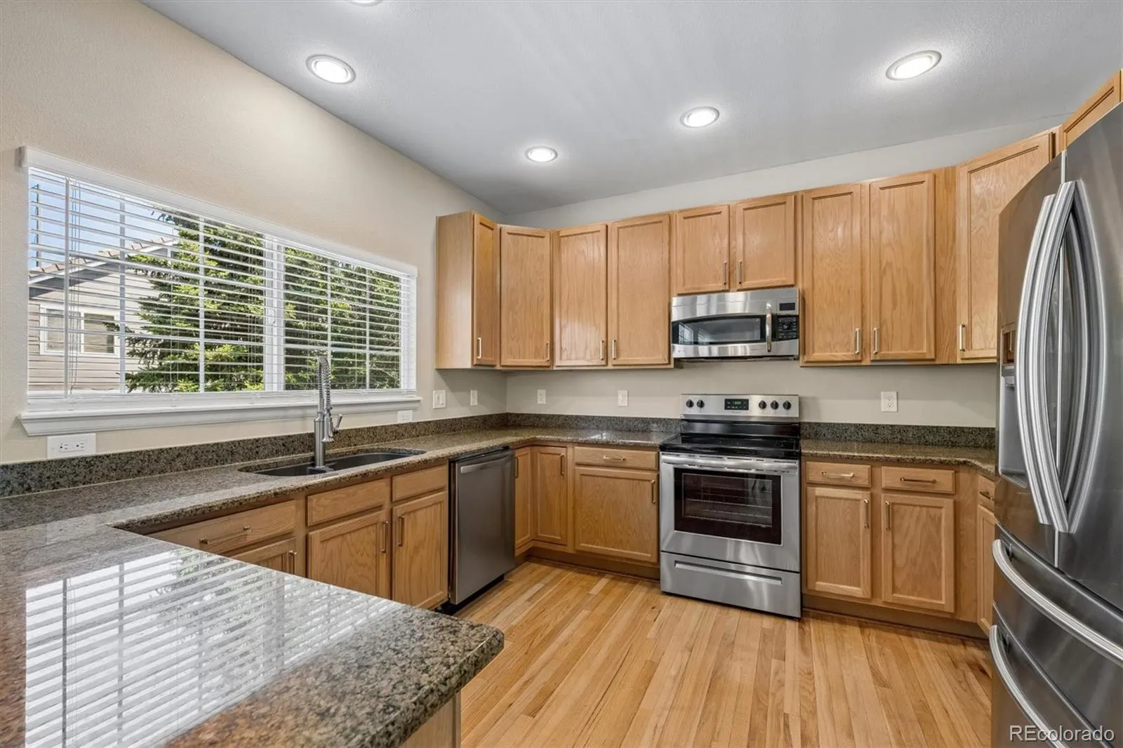 20431 E Union Circle Aurora CO 80015 MLS #REC8036914 05132026225307 1600 1