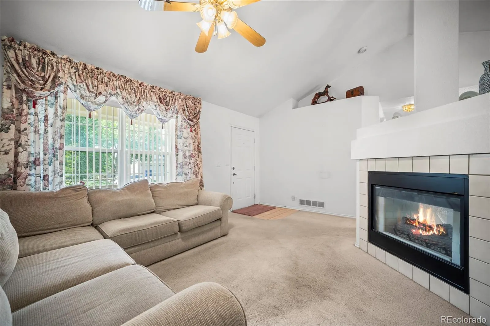 2871 Elaine Drive Broomfield CO 80020 MLS #REC8038642 05282026024431 1600 12