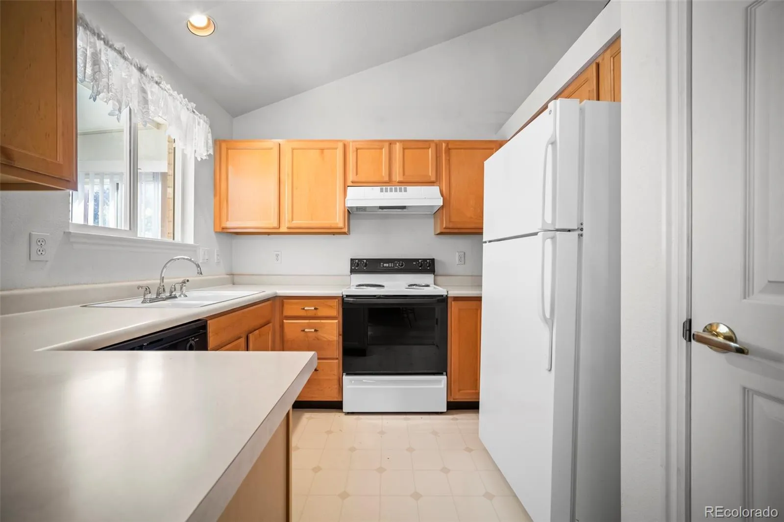 2871 Elaine Drive Broomfield CO 80020 MLS #REC8038642 05282026024431 1600 3