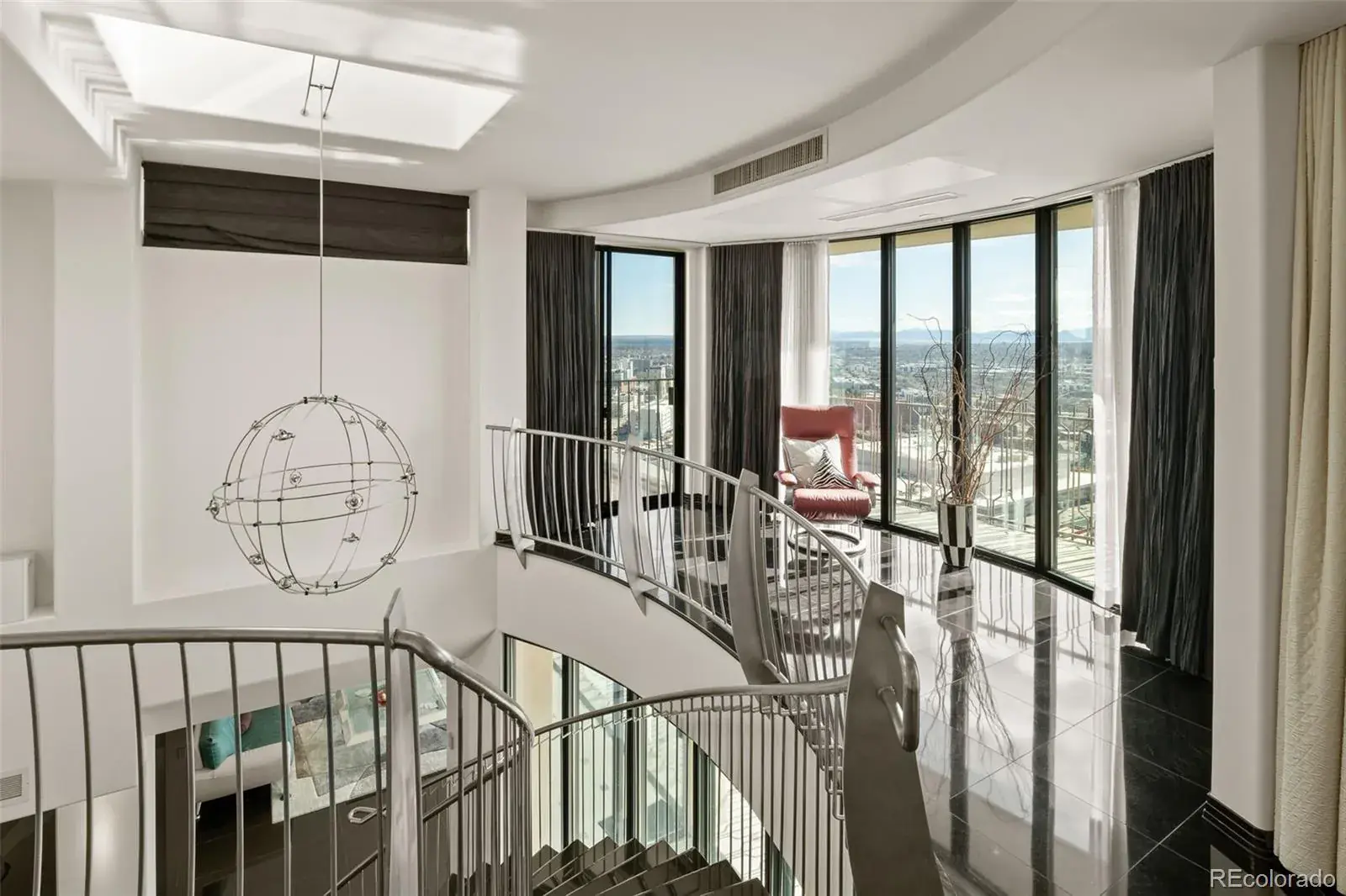 04152025185646 1600 32