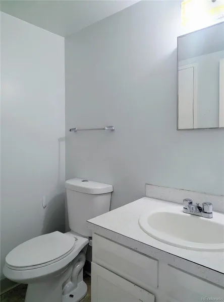 08262026004303 800 7