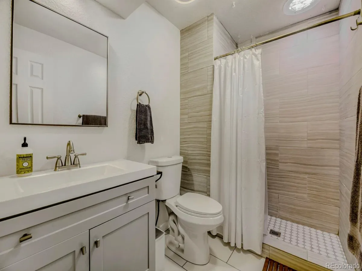 03292026211658 1200 16